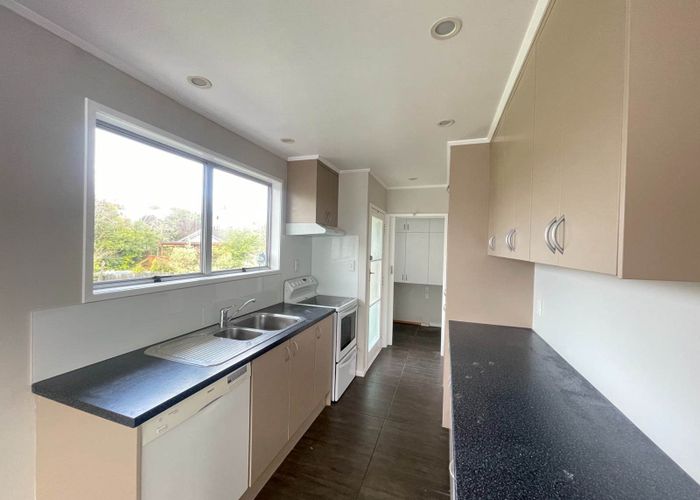  at 17 Glucina Place, Glen Eden, Waitakere City, Auckland