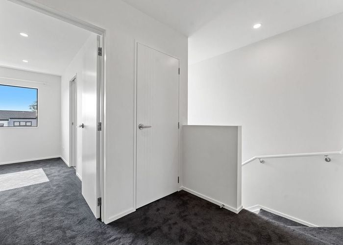  at 17D Swaffield Road, Papatoetoe, Manukau City, Auckland