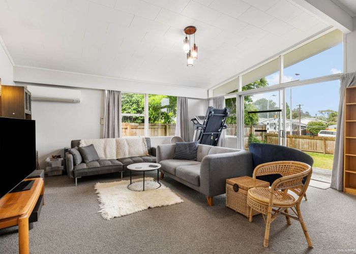  at 53 Sandspit Road, Waiuku, Franklin, Auckland