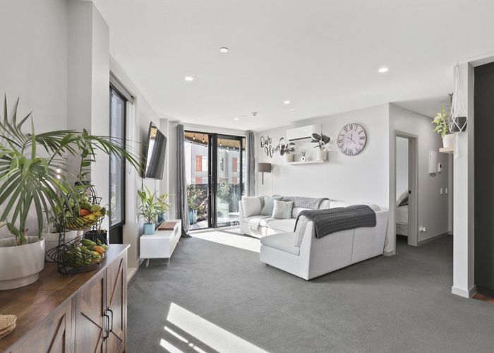 at 101/2 Launch Road, Hobsonville, Waitakere City, Auckland