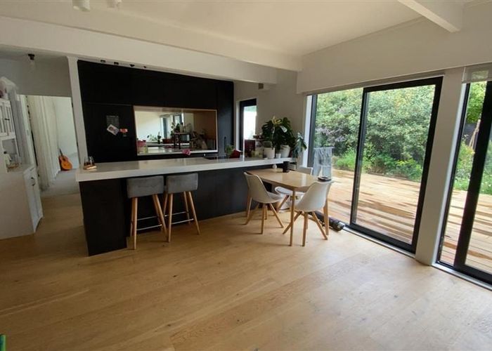  at 3/246 Lake Road, Hauraki, North Shore City, Auckland