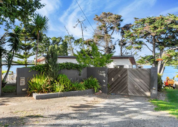  at 23 Ferry Parade, Herald Island, Auckland