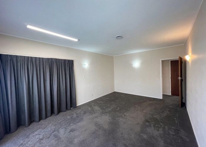  at 2/3 Fearon Avenue, Mount Roskill, Auckland City, Auckland