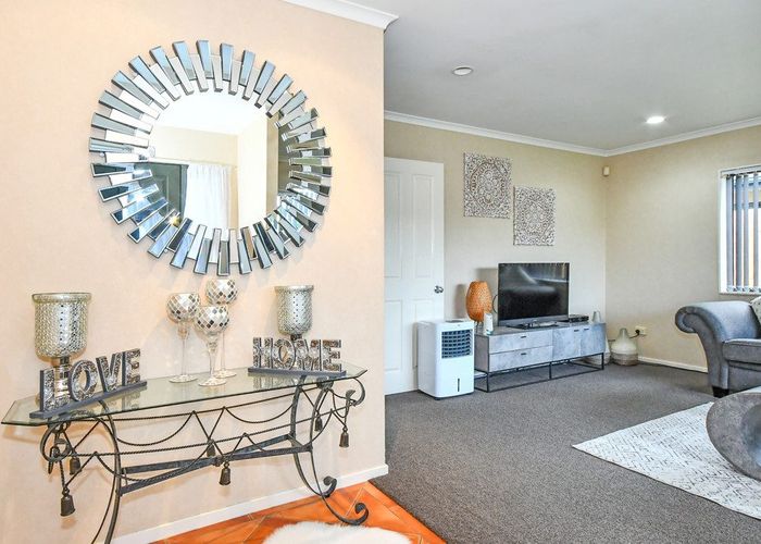  at 49 Wayne Francis Drive, East Tamaki, Auckland