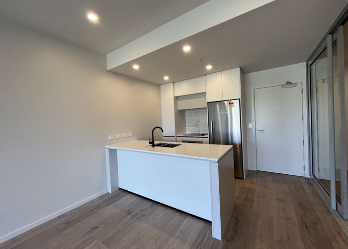 at 112/2A Munroe Lane, Albany, Auckland