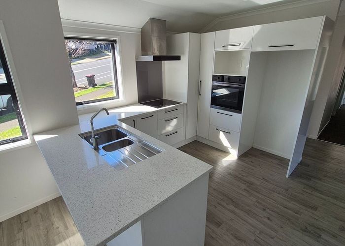  at 310 Lakes Boulevard, Pyes Pa, Tauranga, Bay Of Plenty