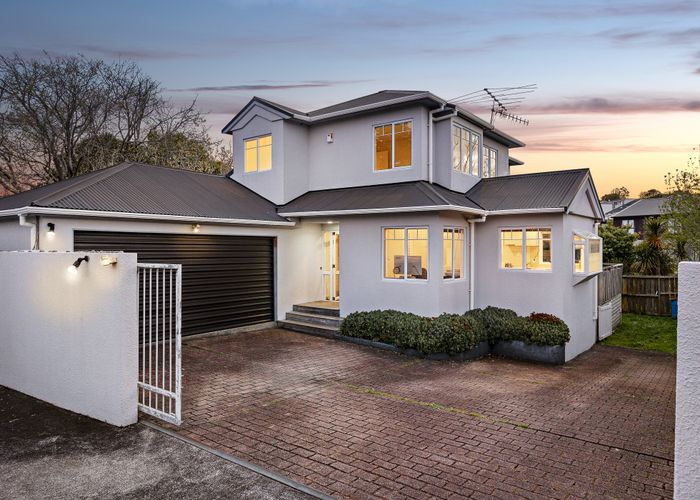  at 2/106 Michaels Avenue, Ellerslie, Auckland