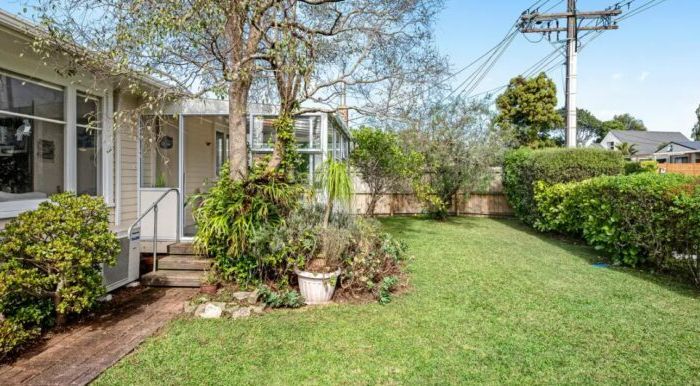  at 14 Ward Crescent, Te Atatu Peninsula, Waitakere City, Auckland