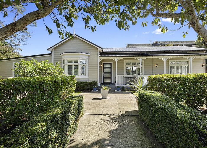  at 12 Rossiter Crescent, Lynmouth, New Plymouth, Taranaki