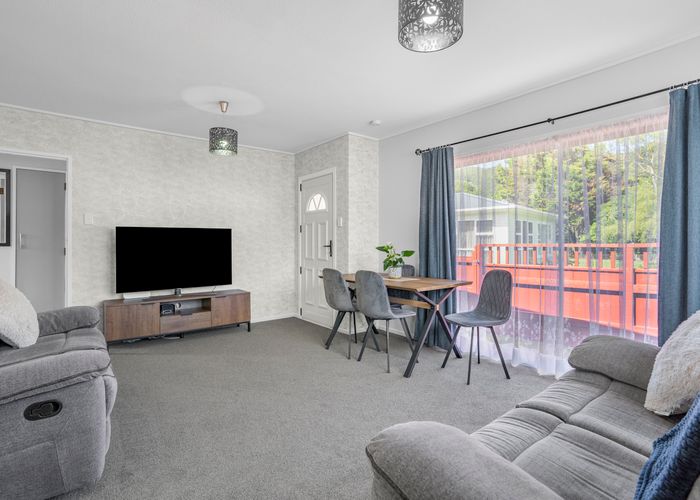  at 1/6 Parkway, Wainuiomata, Lower Hutt
