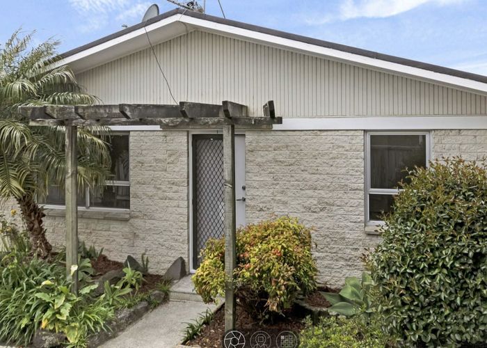  at 1/11 Chip Grove, Sunnyhills, Auckland