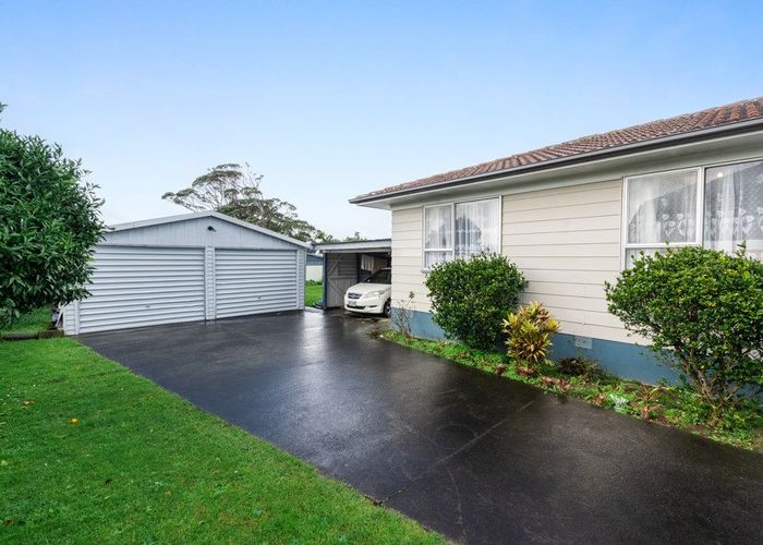  at 444 Roscommon Road, Clendon Park, Auckland