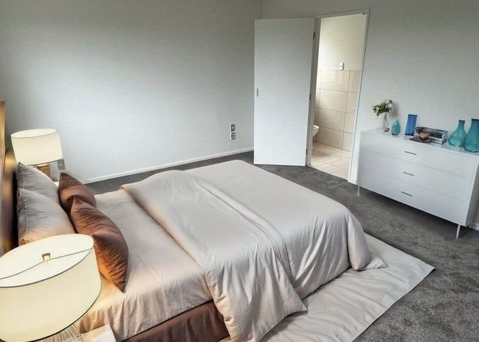  at 8 Dapple Place, Flat Bush, Manukau City, Auckland