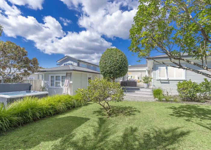  at 13 Huntingtree Avenue, Sandringham, Auckland City, Auckland