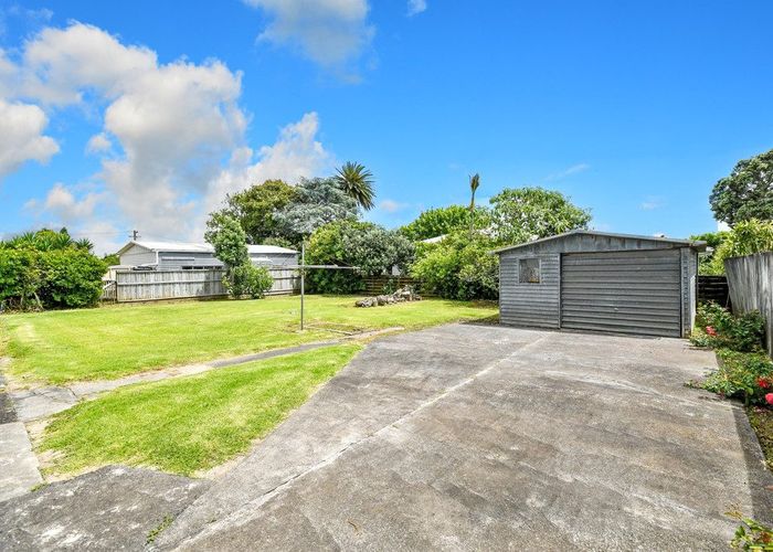  at 42 Church Road, Mangere Bridge, Auckland