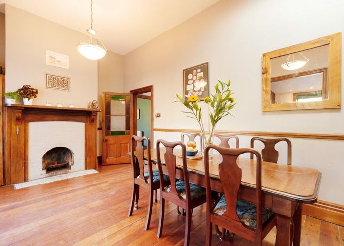  at 51 Fairview Crescent, Kelburn, Wellington