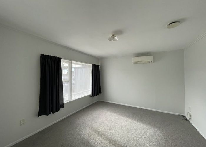  at 1/31 Exmouth Road, Northcote, North Shore City, Auckland