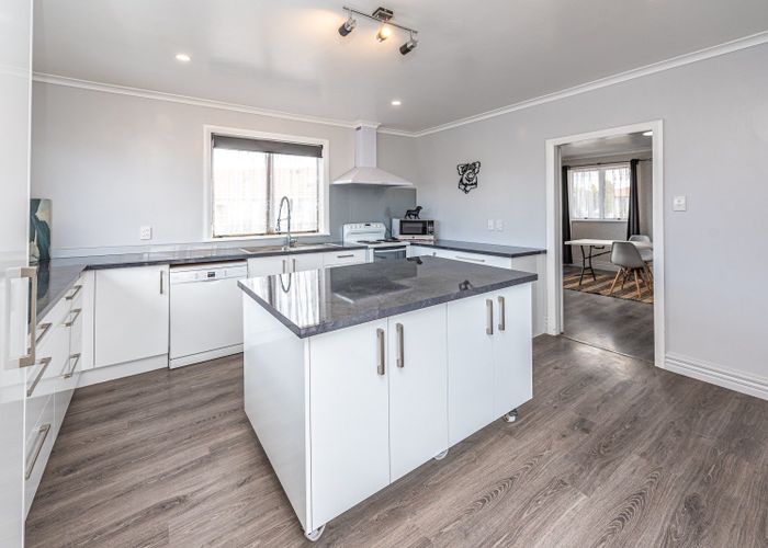  at 87 Carlton Avenue, Tawhero, Whanganui