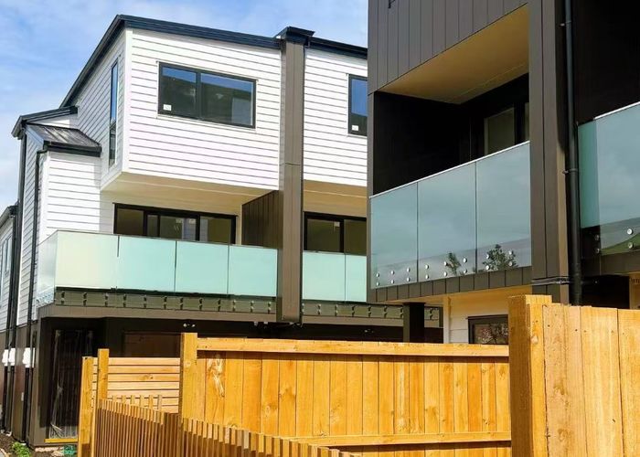  at 1-10/113 Mangere Road, Otahuhu, Auckland City, Auckland