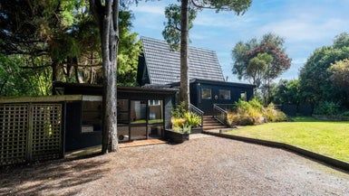  at 84 Ruru Avenue, Otatara