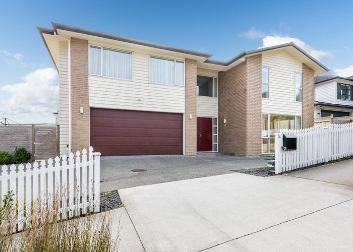  at 24 MacKay Drive, Greenhithe, North Shore City, Auckland