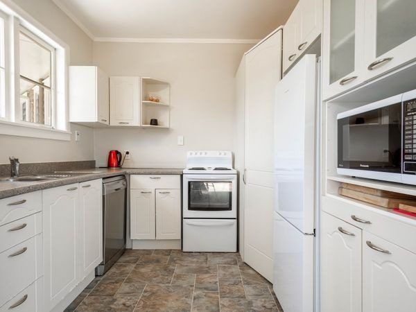  at 4 Griffiths Place, Claudelands, Hamilton, Waikato