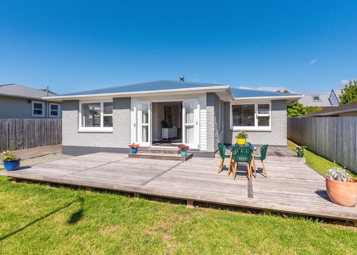  at 16 Anthony Grove, Paraparaumu Beach, Paraparaumu