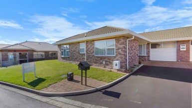  at 40/4 Admiral Crescent, Flagstaff, Hamilton