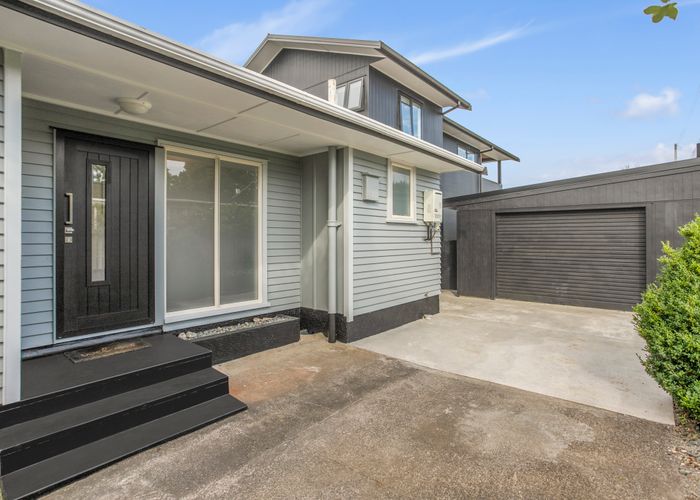  at 18 House Avenue, Mangere Bridge, Auckland