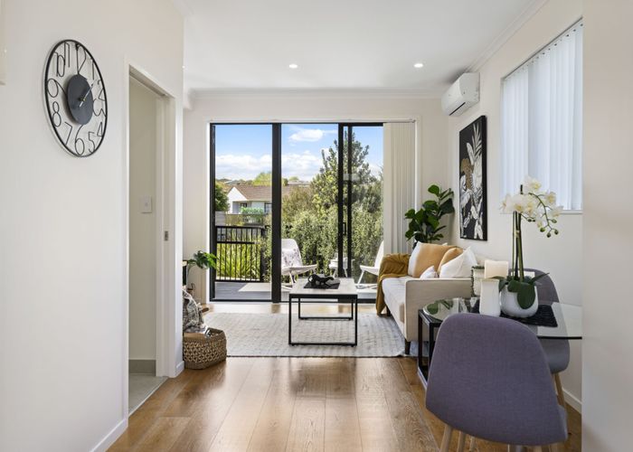  at 9/31 Mahalo Avenue, Wiri, Manukau City, Auckland