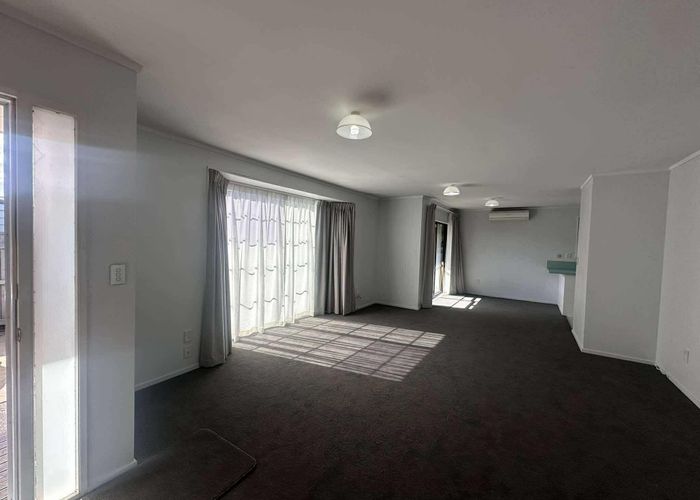  at 5/8 Hewer Cresent, Naenae, Lower Hutt, Wellington