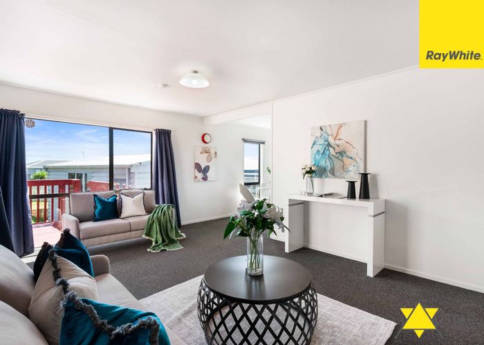  at 206 Solar Road, Glen Eden, Waitakere City, Auckland