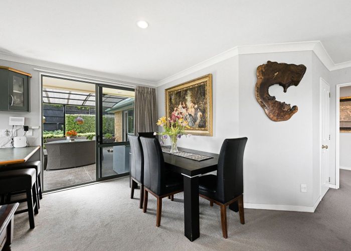  at 3 Highgrove Drive, Grandview Heights, Hamilton