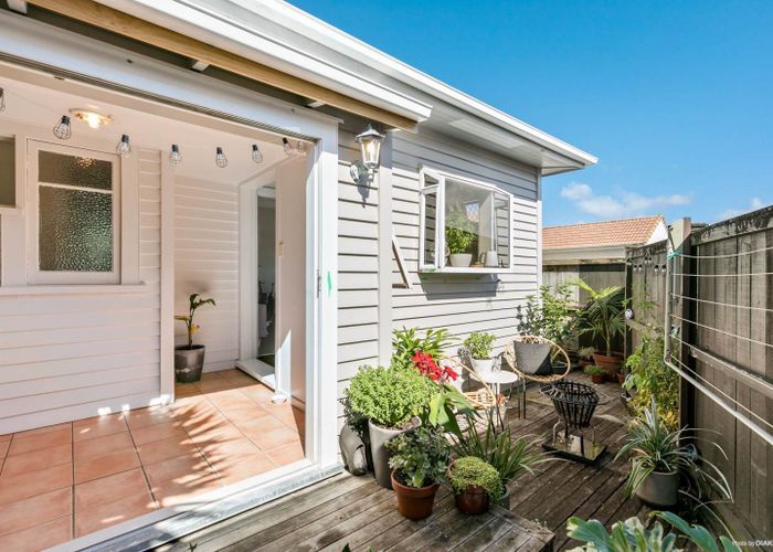  at 2/39 Shorwell Street, Sandringham, Auckland City, Auckland