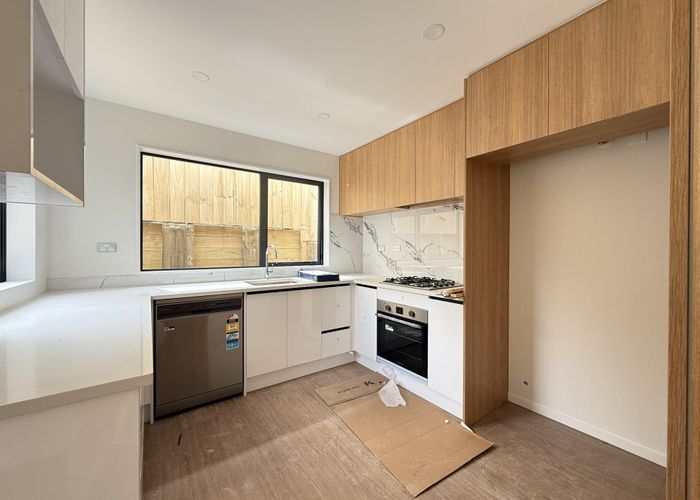  at 40B Normanton St, Glenfield, North Shore City, Auckland