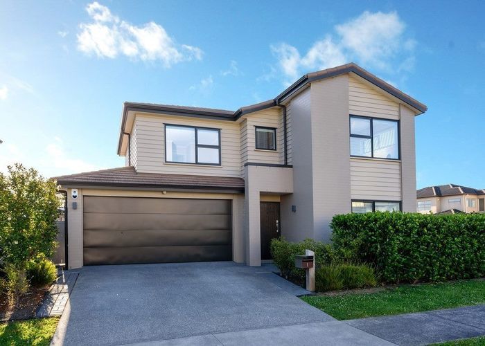  at 1 Lorenzo Way, Flat Bush, Manukau City, Auckland