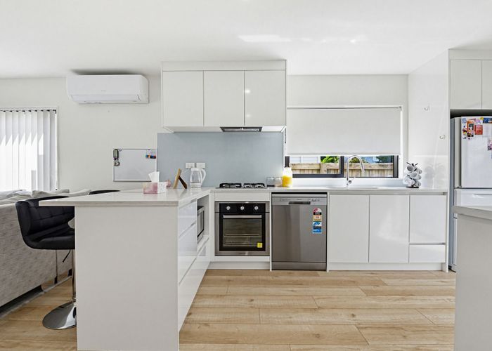  at 160D Hill Road, The Gardens, Manukau City, Auckland