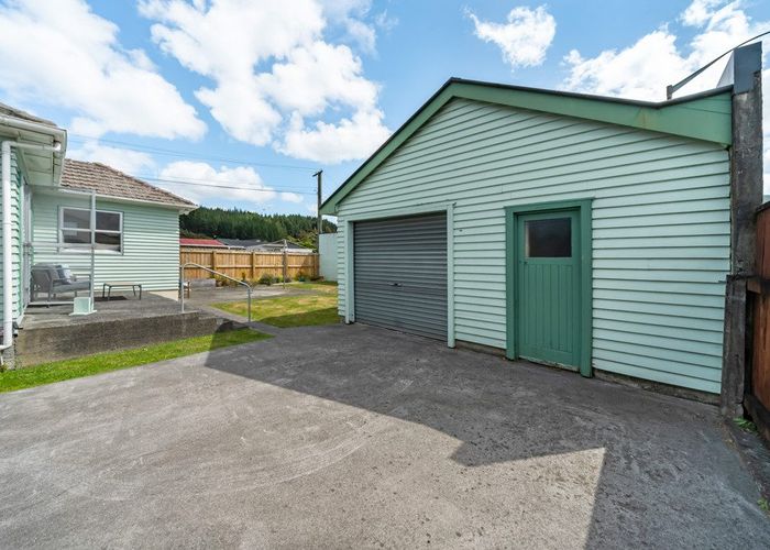  at 16 Kiln Street, Silverstream, Upper Hutt