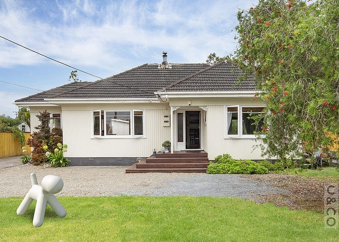 at 7 Taupaki Road, Henderson