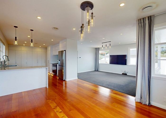  at 87 Farnham Street, Mornington, Wellington, Wellington