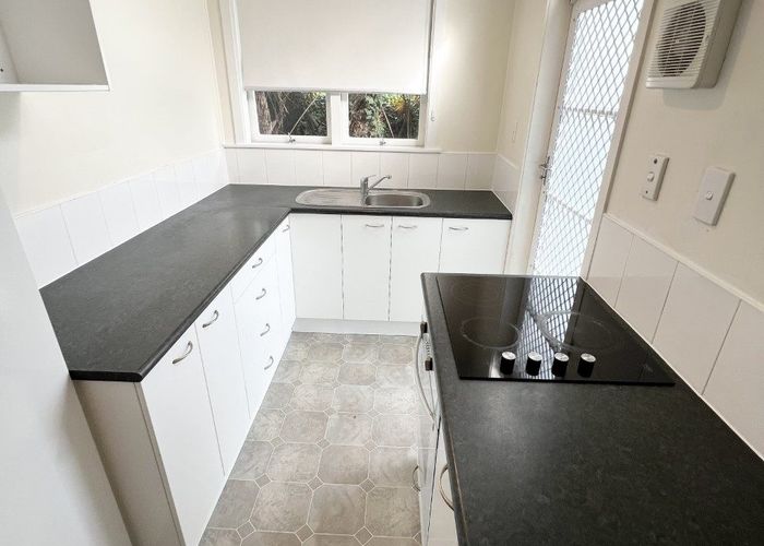  at 145 Ocean View Road, Hillcrest, North Shore City, Auckland