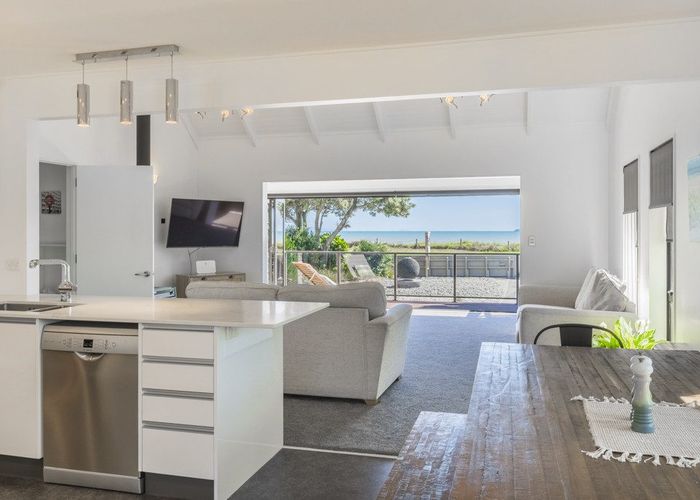  at 82 Marine Parade, Paraparaumu Beach, Paraparaumu