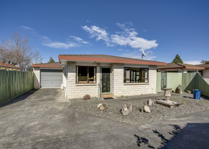 at 2/52 Avondale Road, Taradale, Napier, Hawke's Bay
