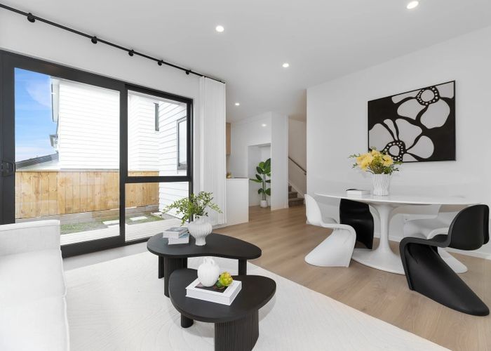  at 86D Harrington Road, Henderson, Waitakere City, Auckland