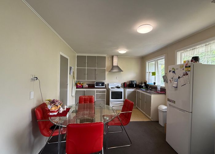  at 3 Fairfield Avenue, Fairfield, Lower Hutt, Wellington