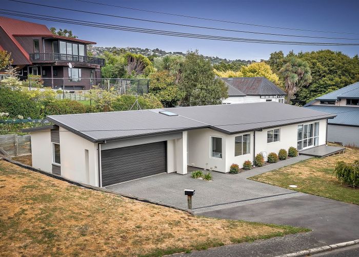  at 4 Whaka Terrace, Huntsbury, Christchurch