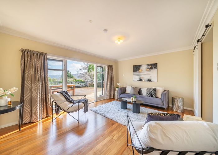  at 10 Vista Crescent, Maoribank, Upper Hutt, Wellington