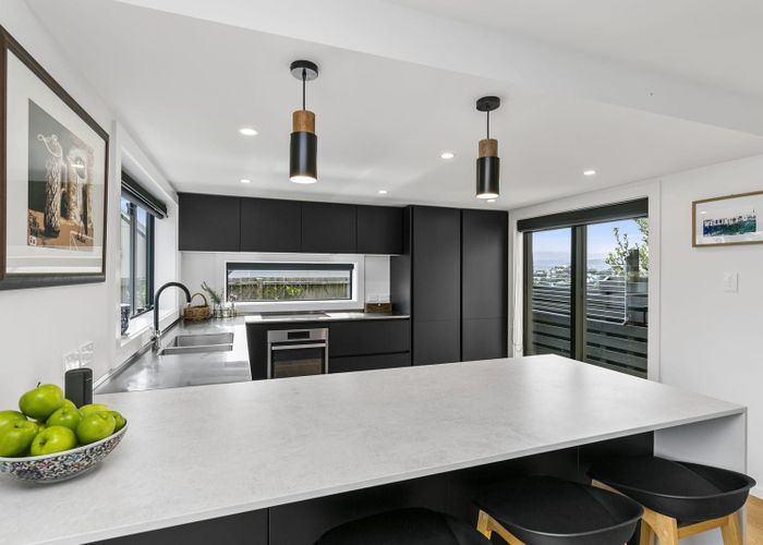  at 98 Kaikoura Street, Maupuia, Wellington