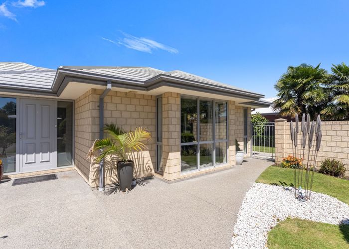  at 40 Country Palms Drive, Halswell, Christchurch City, Canterbury