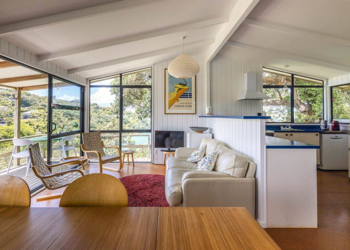  at 6 Pohutukawa Avenue, Omiha, Waiheke Island, Auckland